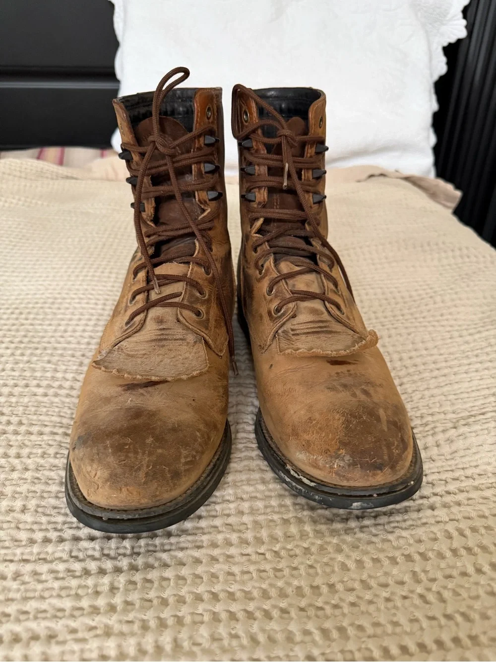 Ariat sturdy leather